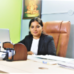 Advocate Pooja Sathe Best Lawyer in Surat